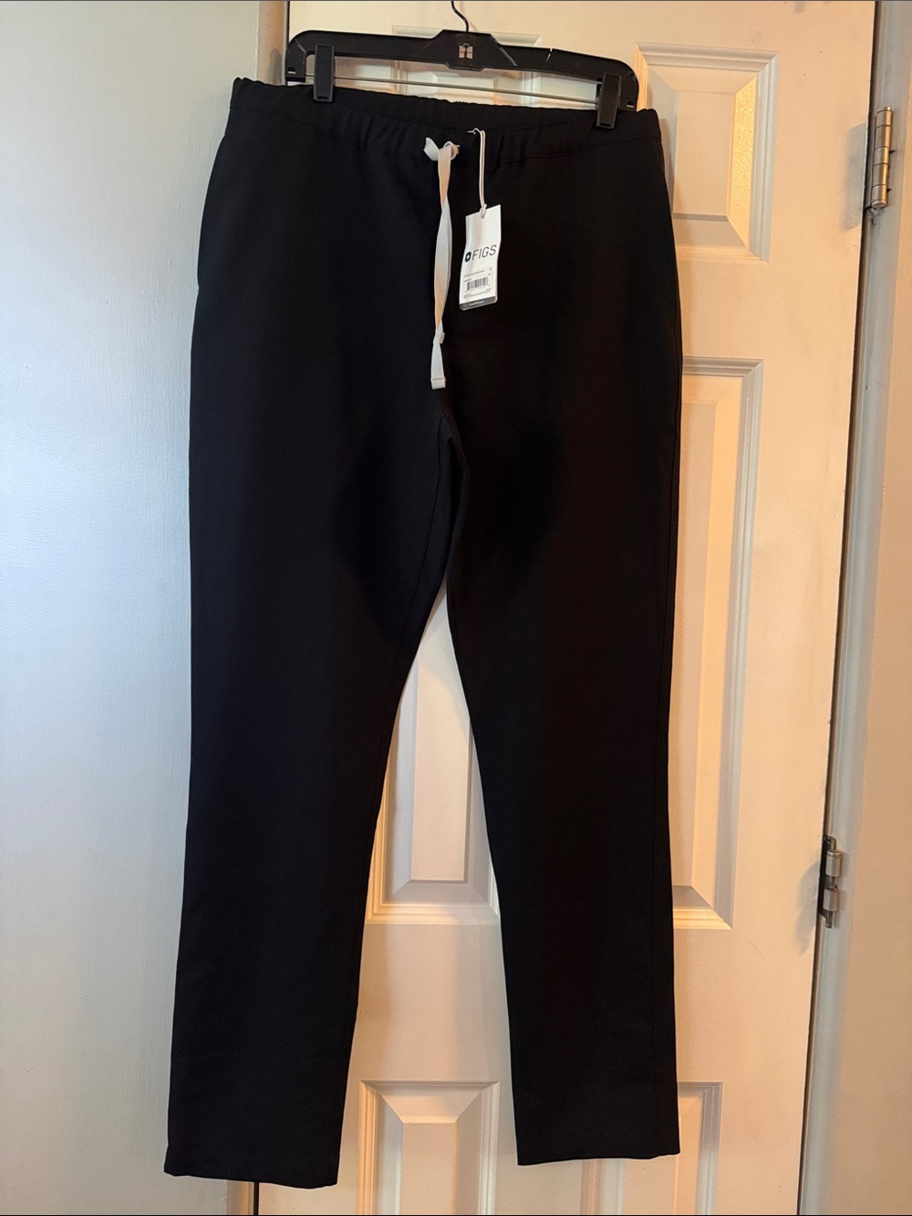 Figs Men's Black Slim Scrub Pants